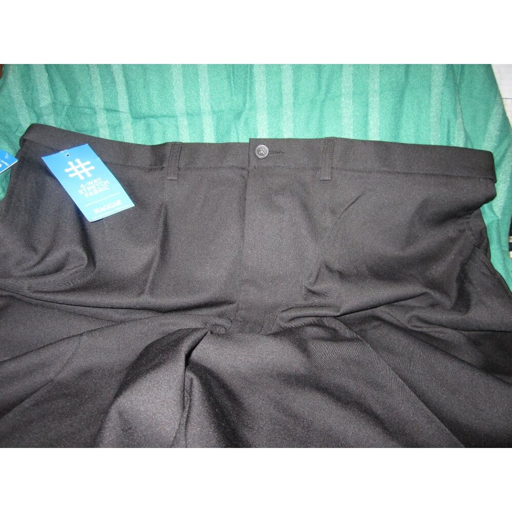 Haggar® Mens shorts Cool 18 Pro Classic Fit Flat Front Expandable Waist 46 - Picture 6 of 7